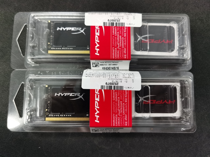 金士顿笔记本内存。骇客神条，DDR4-2400，单根16G，