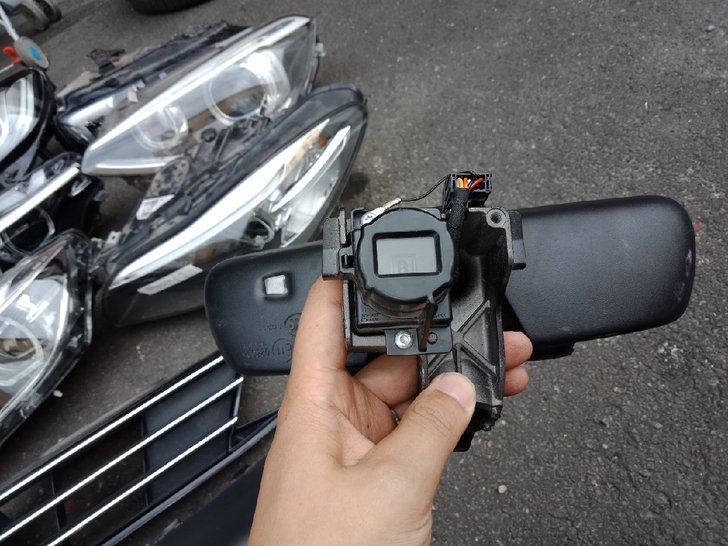 吉普倒车镜带摄像机