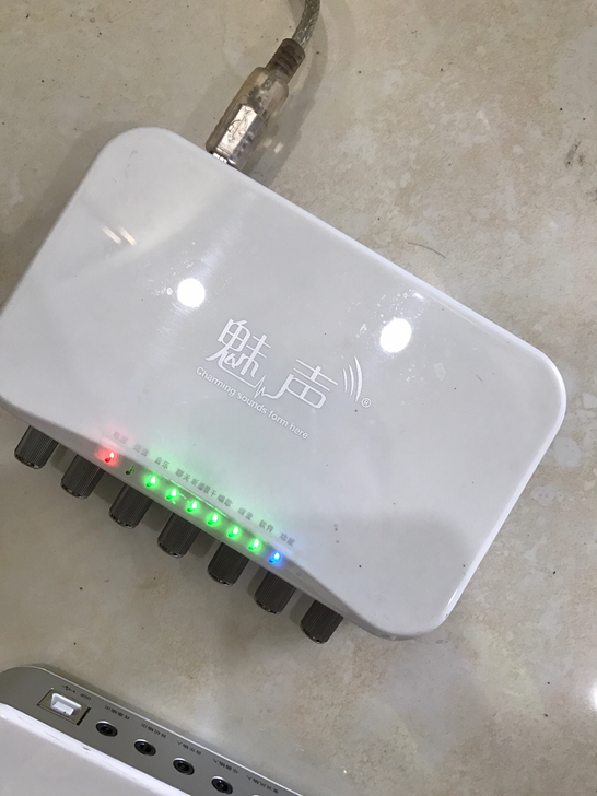 两台魅声t800声卡K歌直播喊麦usb外置声卡