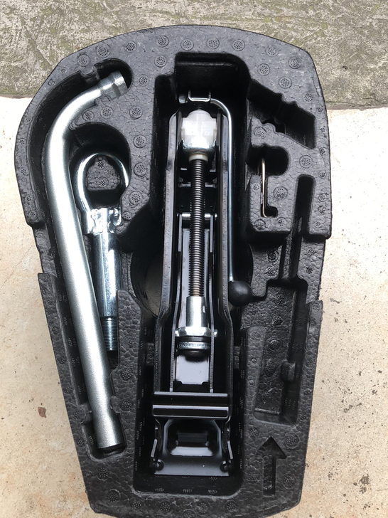 新捷达桑塔纳随车工具，全新
