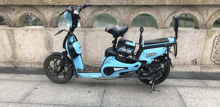 雅迪大品牌电动车48V(信息真实)