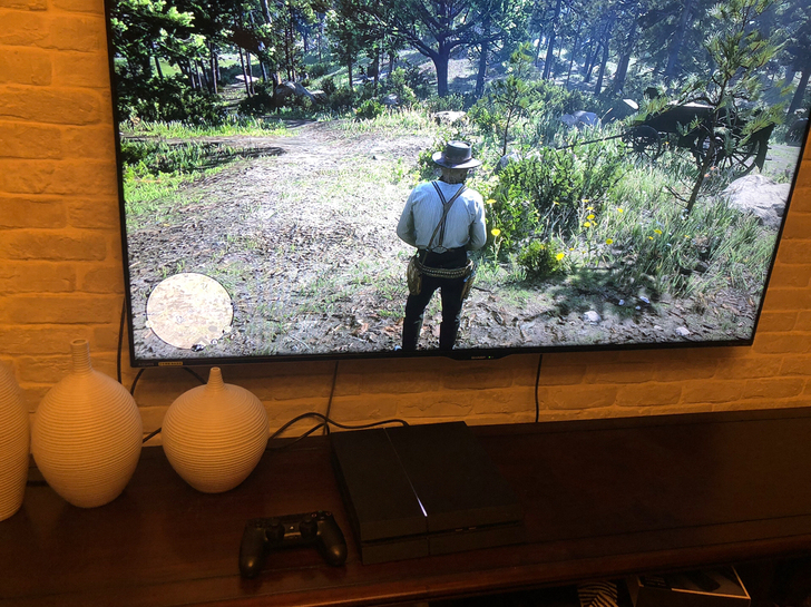 ps49成新，游戏账号里买了差不多1000块钱的游戏，机子毫