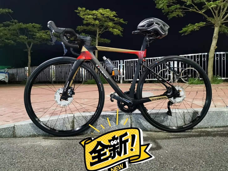 烈风-格兰芬多碳纤维碟刹公路车架组可以安排出货了！47/49